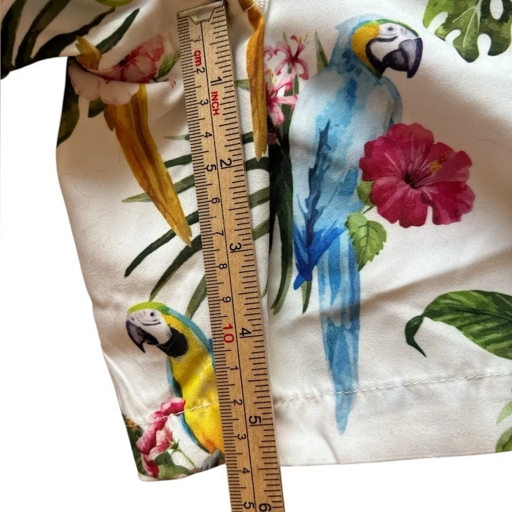 Ring of Fire Sz Large Parrot and Floral Print shorts/swim Trunks NWT. Summer Fun